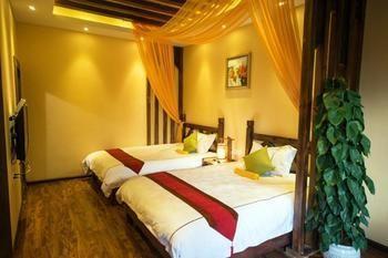 Lijiang Banshan Yunfu Boutique Hostel Lijiang (Yunnan) Bagian luar foto